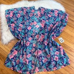 Style 5~ NWT Women’s Floral Semi-Sheer Kimono